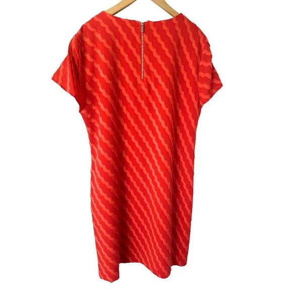 Vince Camuto Shift Dress Orange Wave Striped Diagonal Modern Office Knee Size 10 - Picture 4 of 7